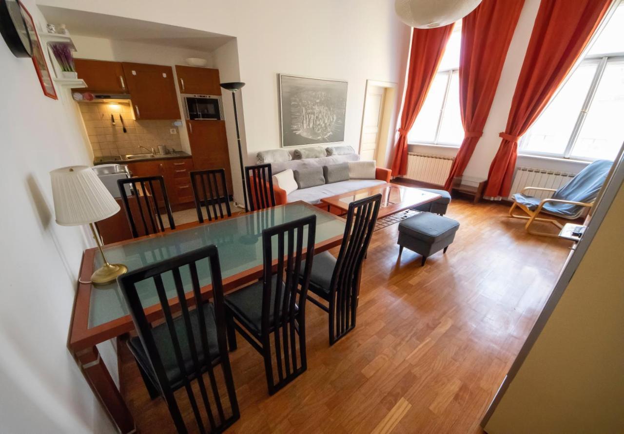 פראג Autentic Apartments Platnerska מראה חיצוני תמונה