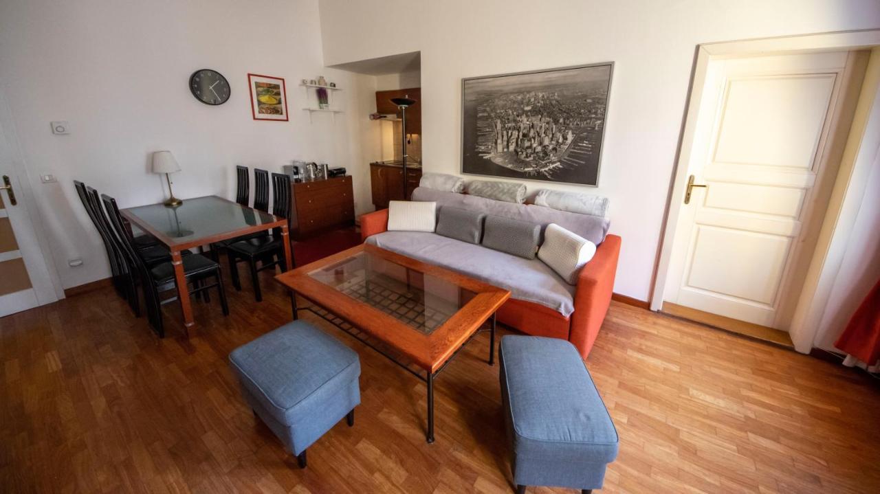 פראג Autentic Apartments Platnerska מראה חיצוני תמונה