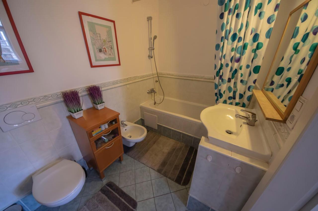 פראג Autentic Apartments Platnerska מראה חיצוני תמונה
